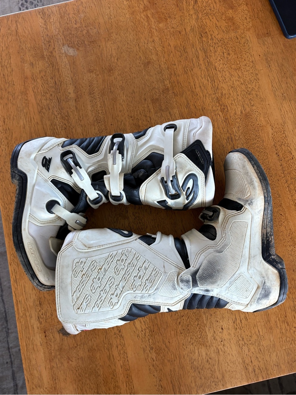 Alpinestars boots - Picture 10 of 14